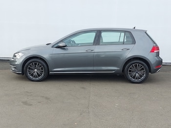 Used Volkswagen Golf 2018 for sale - 79612290: Photo