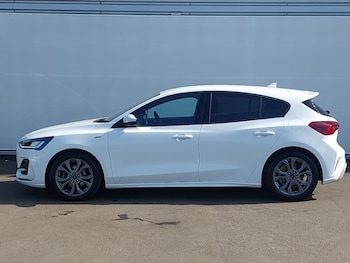 Used Ford Focus 2023 for sale - 78727675: Photo