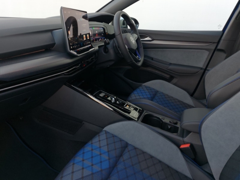 Used Volkswagen Golf 2025 for sale - 77160220: Photo 5