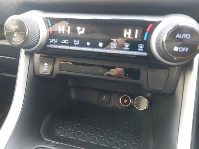 Used Toyota RAV4 2021 for sale - 76695908: Photo 15