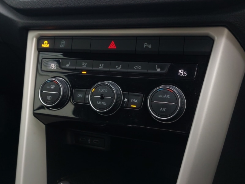 Used Volkswagen T-Roc 2020 for sale - 77750656: Photo 17