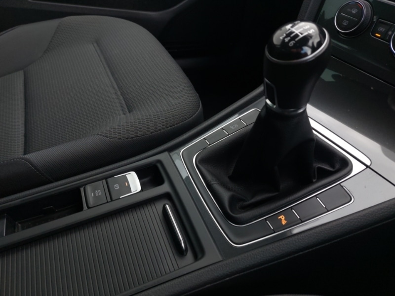 Used Volkswagen Golf 2019 for sale - 76456043: Photo 14