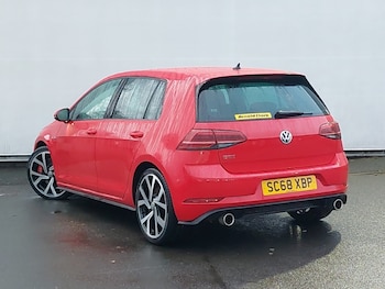 Used Volkswagen Golf 2018 for sale - 76947404: Photo