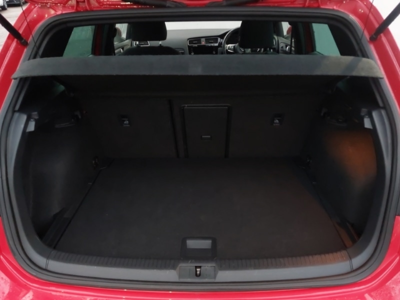 Used Volkswagen Golf 2018 for sale - 76947404: Photo 8