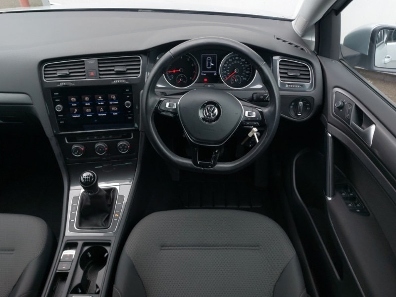 Used Volkswagen Golf 2019 for sale - 77922404: Photo 11