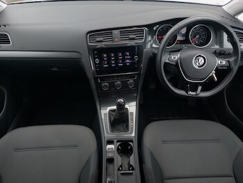 Used Volkswagen Golf 2019 for sale - 77922404: Photo