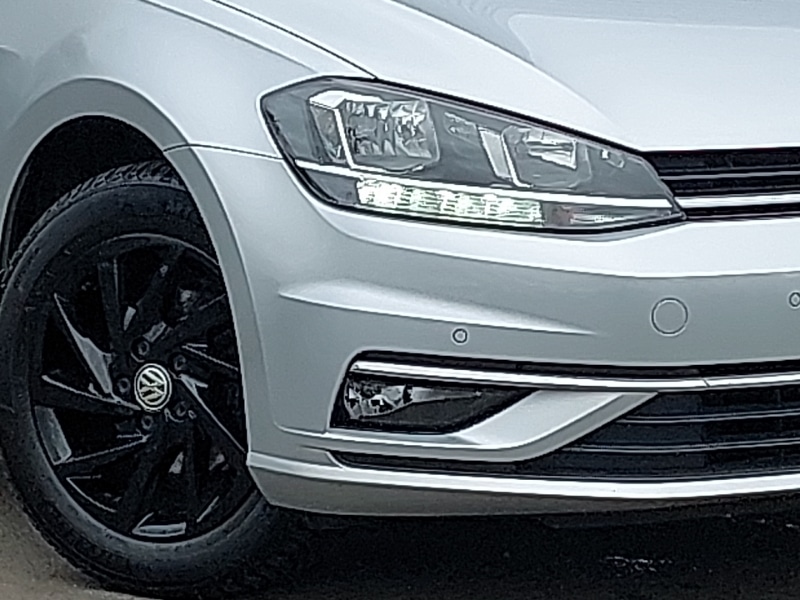 Used Volkswagen Golf 2019 for sale - 77922404: Photo 9