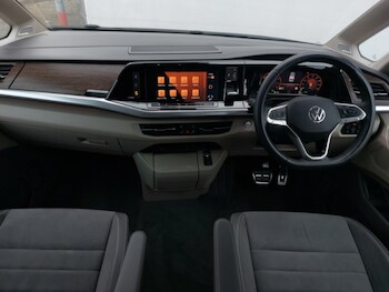 Used Volkswagen Multivan 2024 for sale - 77596064: Photo