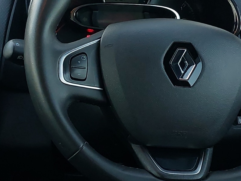 Used Renault Clio 2018 for sale - 77311857: Photo 10