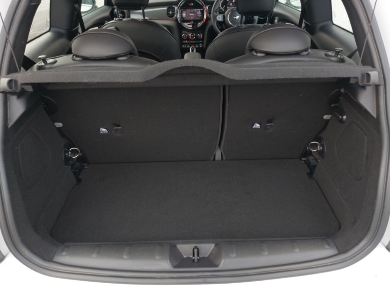 Used MINI Hatch 2023 for sale - 76893556: Photo 8