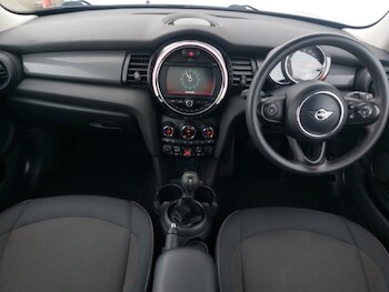 Used MINI Hatch 2019 for sale - 78178425: Photo