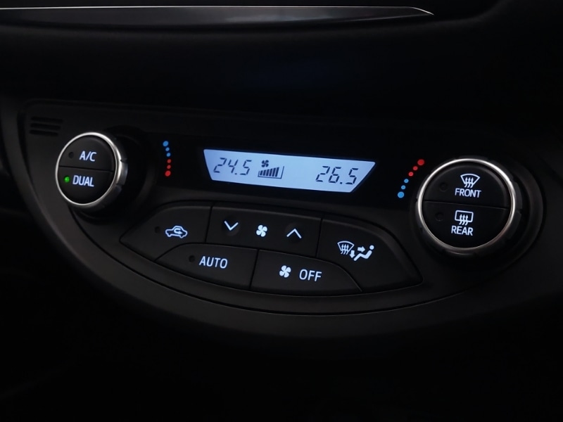 Used Toyota Yaris 2018 for sale - 77028454: Photo 16