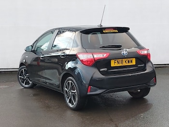 Used Toyota Yaris 2018 for sale - 77028454: Photo