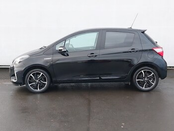 Used Toyota Yaris 2018 for sale - 77028454: Photo