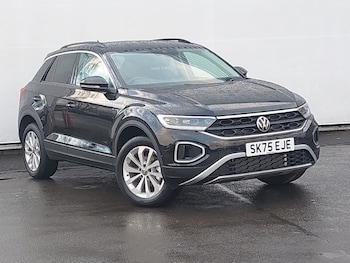 Used Volkswagen T-Roc 2025 for sale - 77004808: Photo