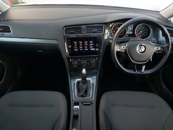 Used Volkswagen Golf 2019 for sale - 77265394: Photo