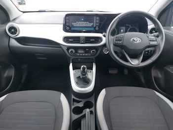 Used Hyundai i10 2023 for sale - 78877222: Photo