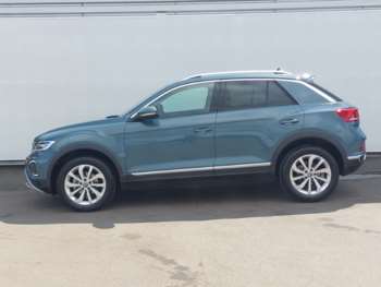 Used Volkswagen T-Roc 2024 for sale - 74886888: Photo