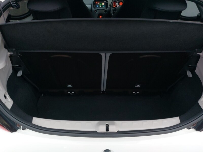 Used Toyota AYGO 2019 for sale - 78163941: Photo 8