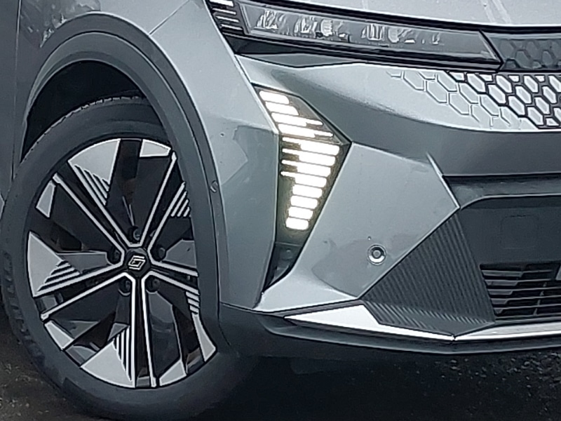 Used Renault Scenic E-Tech 2024 for sale - 77750636: Photo 9