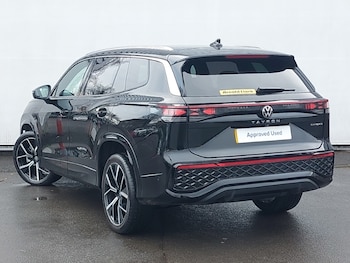 Used Volkswagen Touran 2025 for sale - 76763734: Photo