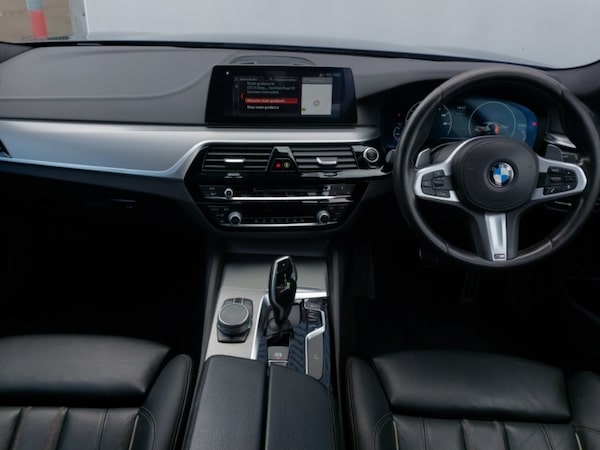 Used BMW 5 Series 2019 for sale - 76244307: Photo 2