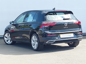 Used Volkswagen Golf 2024 for sale - 75177172: Photo