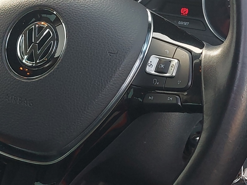 Used Volkswagen Polo 2015 for sale - 77956459: Photo 12