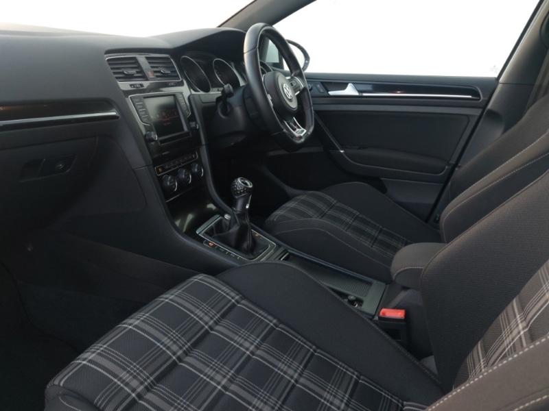 Used Volkswagen Golf 2016 for sale - 78013342: Photo 5