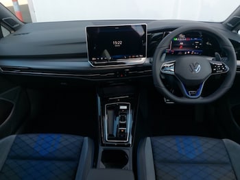Used Volkswagen Golf 2026 for sale - 79070151: Photo