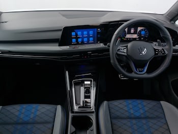 Used Volkswagen Golf 2023 for sale - 75192592: Photo