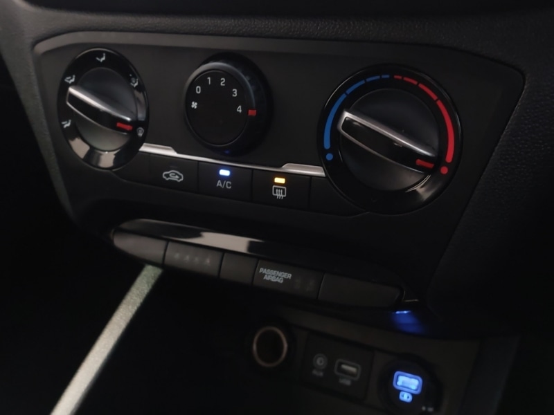 Used Hyundai i20 2019 for sale - 77043755: Photo 15