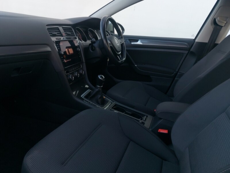 Used Volkswagen Golf 2018 for sale - 77964228: Photo 5