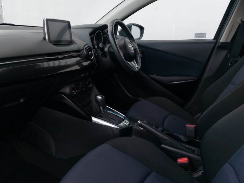 Used Mazda Mazda2 2016 for sale - 76860697: Photo 5