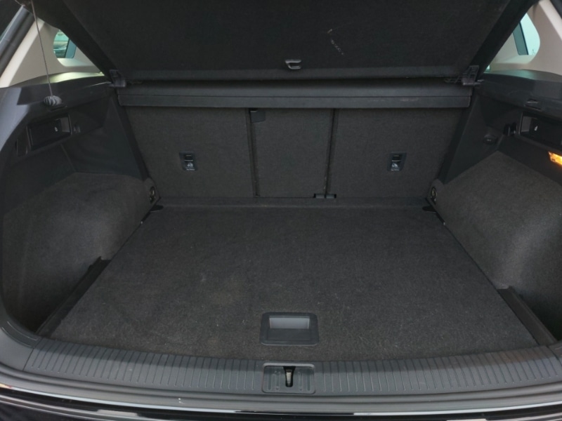 Used Volkswagen Tiguan 2019 for sale - 77750643: Photo 8