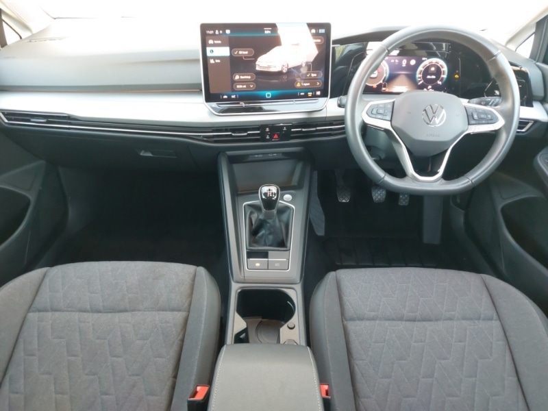 Used Volkswagen Golf 2024 for sale - 76834328: Photo 2