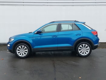Used Volkswagen T-Roc 2018 for sale - 76221582: Photo
