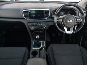 Used Kia Sportage 2021 for sale - 76221323: Photo 2