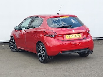 Used Peugeot 208 2018 for sale - 78326979: Photo