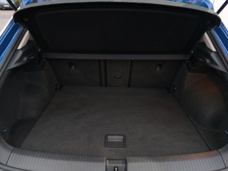 Used Volkswagen T-Roc 2018 for sale - 76721511: Photo 8