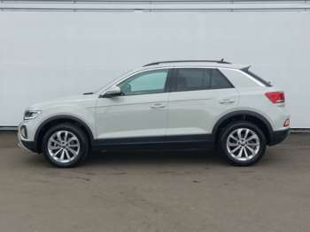 Used Volkswagen T-Roc 2024 for sale - 75076862: Photo