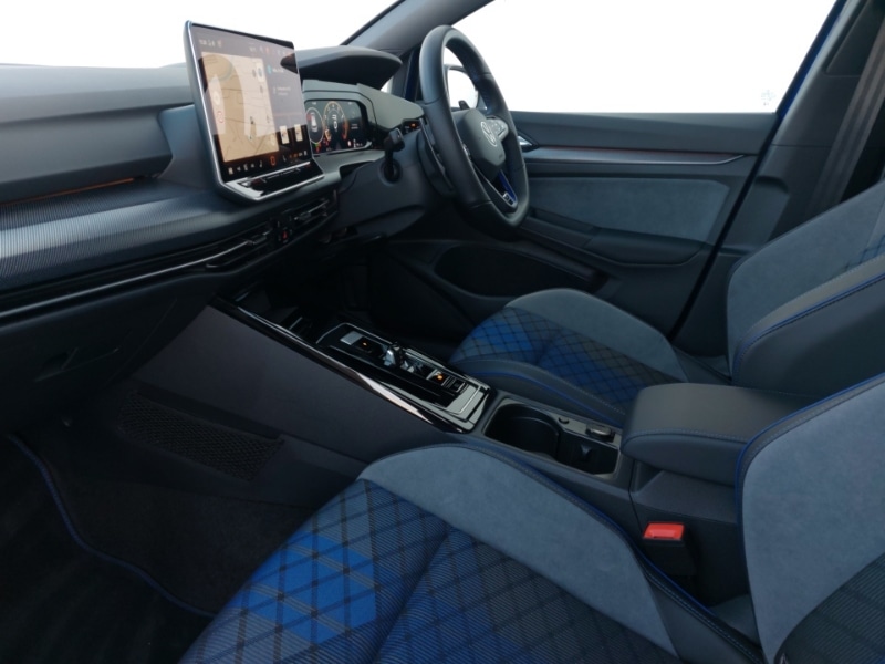 Used Volkswagen Golf 2025 for sale - 77907869: Photo 5