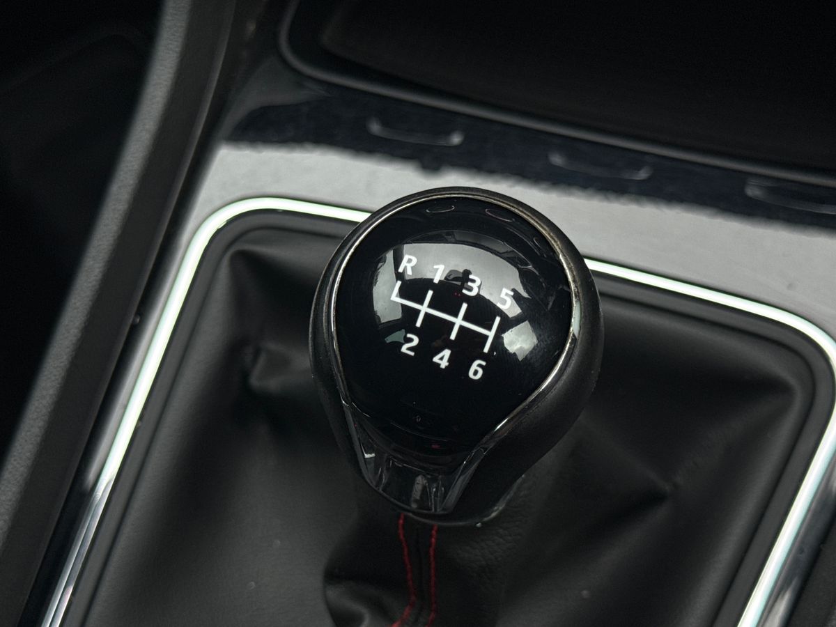 Vehicle 33
