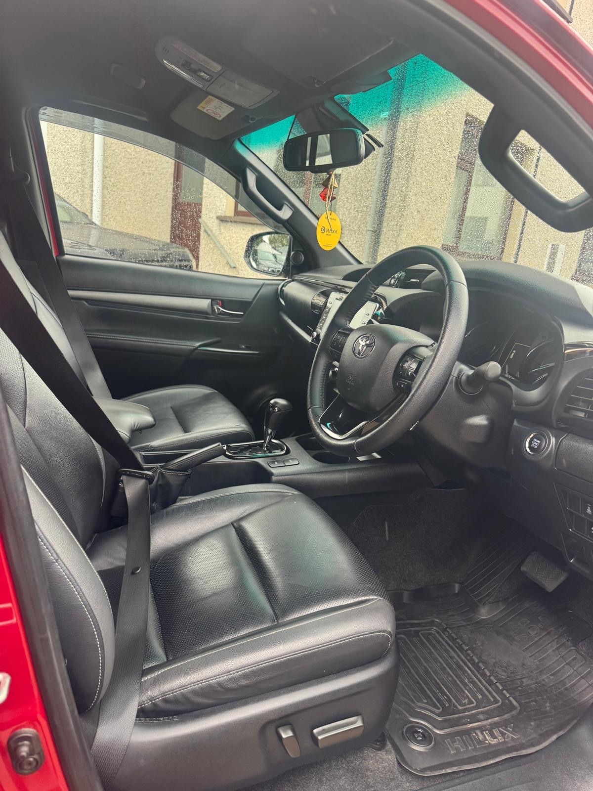 Used Toyota Hilux 2023 for sale - 75983652: Photo 4