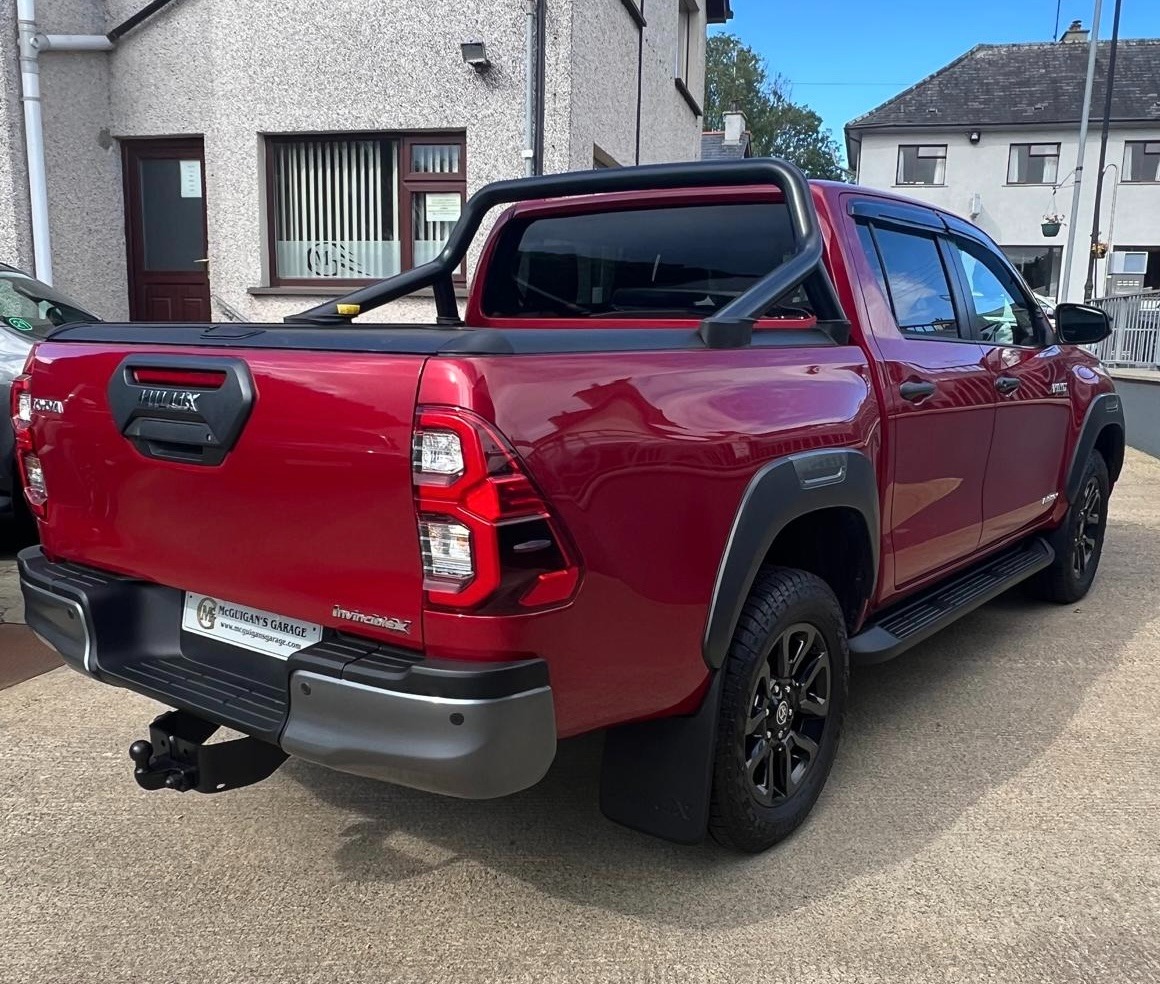 Used Toyota Hilux 2023 for sale - 75983652: Photo 6
