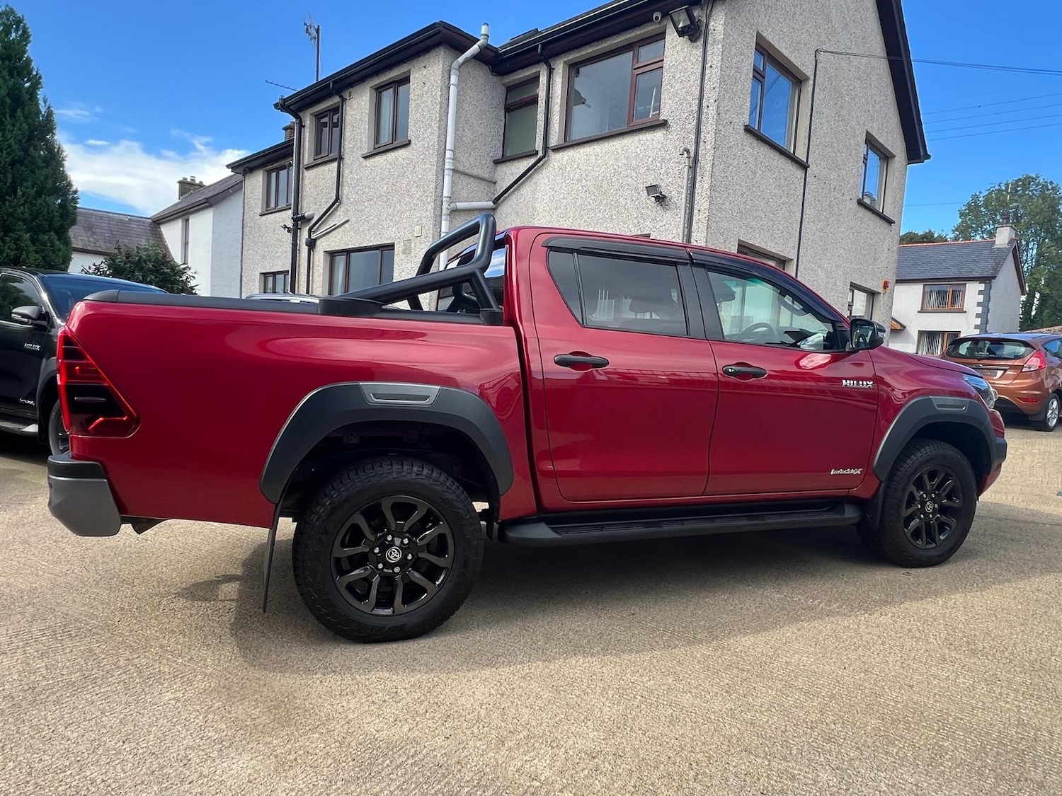 Used Toyota Hilux 2023 for sale - 75983652: Photo 8