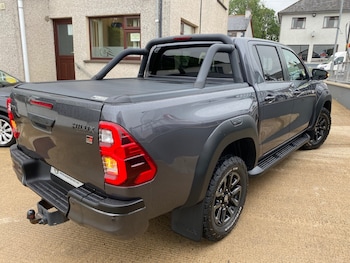 Used Toyota Hilux 2024 for sale - 75172170: Photo