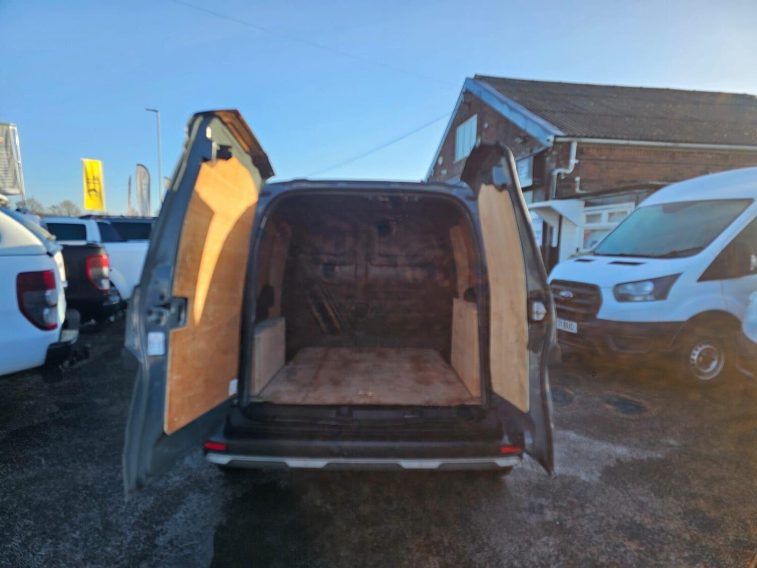 Used Nissan Other 2023 for sale - 77360654: Photo 14