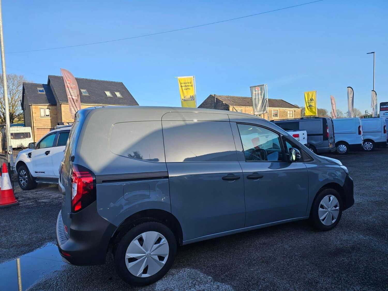 Used Nissan Other 2023 for sale - 77360654: Photo 4