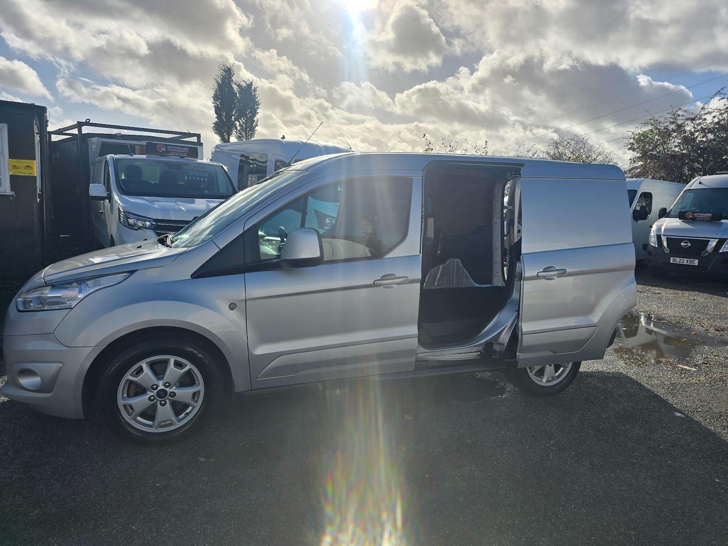 Used Ford Transit Connect 2017 for sale - 77006459: Photo 15